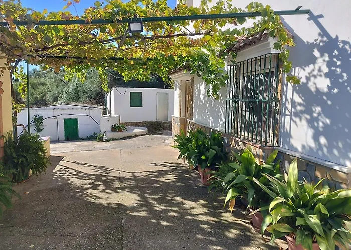 Villa con piscina: Casa el Pino