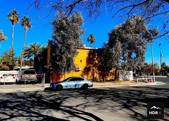 Apartment: The Yellow Penthouse Llc