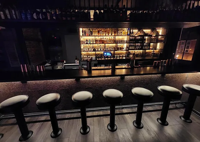 Central hotel: Capital Hotel Annapolis