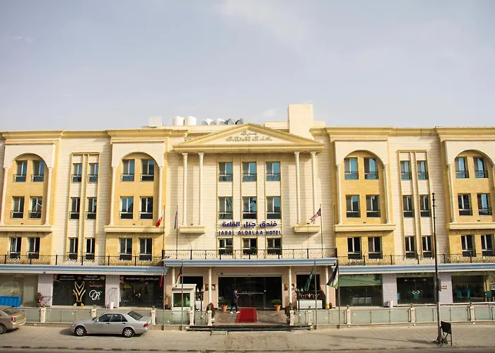 Hotel with view: The Castle Hotel