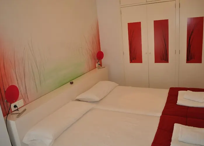 Hotel que admite mascotas: Apartamentos La Casa Pintada