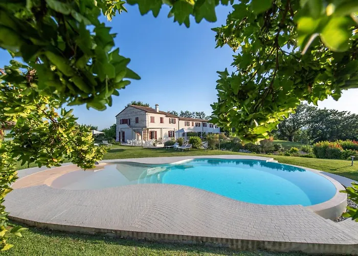 Hotel sulla spiaggia: Agromarino
