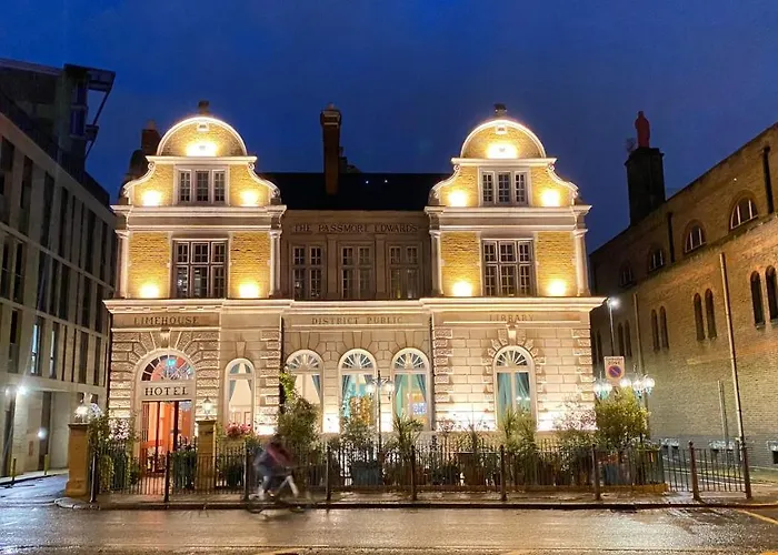 Luxury hotel only: Limehouse Library Hotel