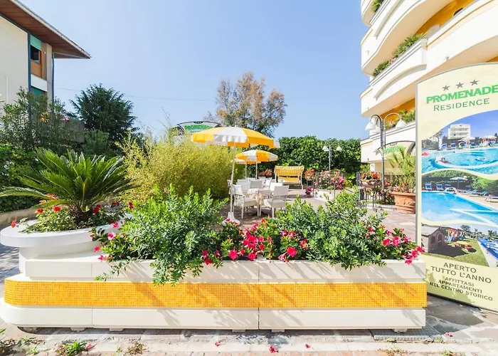 Hotel Con Piscina Residence Promenade