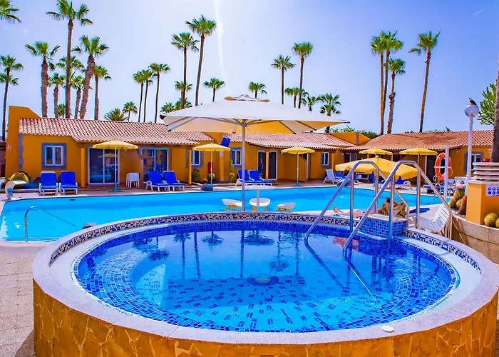 Hotel barato: Bungalows Los Almendros - Gay Exclusive