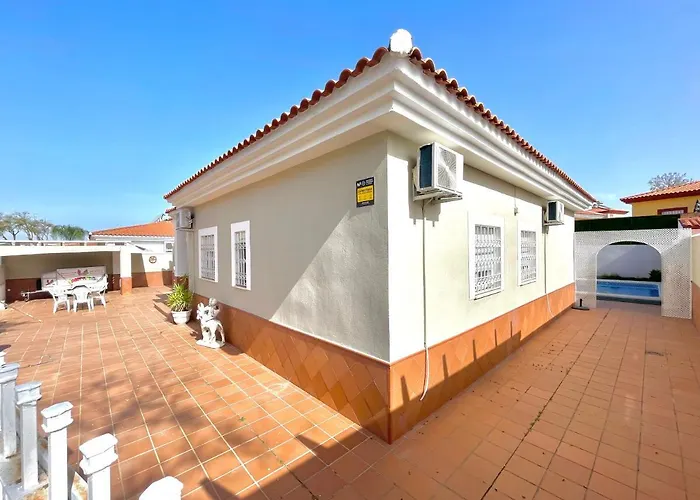 Vila da piscina: Villa Triana Con Piscina