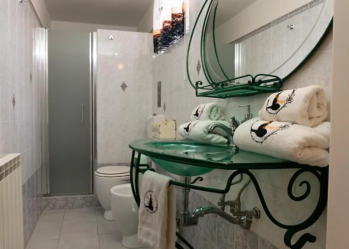 Le Streghe Rooms E Art, Centralissimo Con Garage Su Richiesta