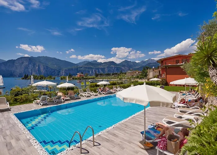 3-Sterne-Hotel: Beach Hotel Rosa