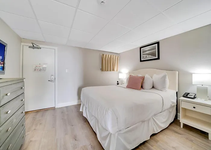 Family Hotel: Montreal Beach Resort