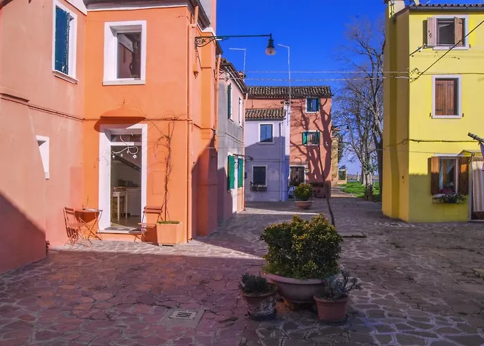 Casa Arancione A Burano