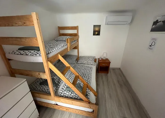 Hostel Pirano