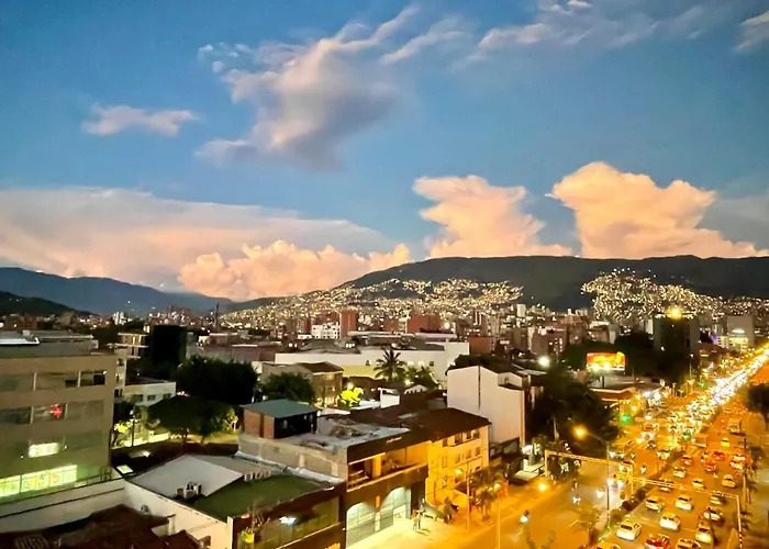Apartahotel: Apartamento en Laurels Medellín