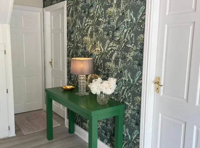 Luxury Apartment, Bed And Breakfast