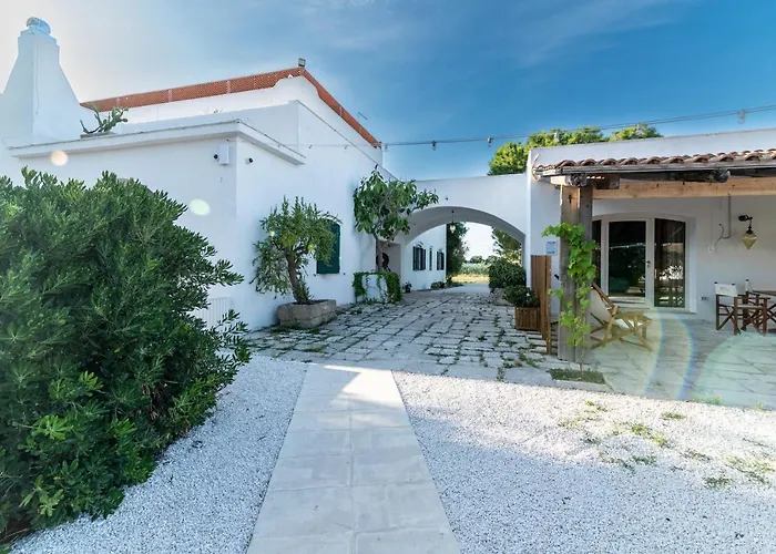 Hotel sulla spiaggia: Pozzo Traverso Casale