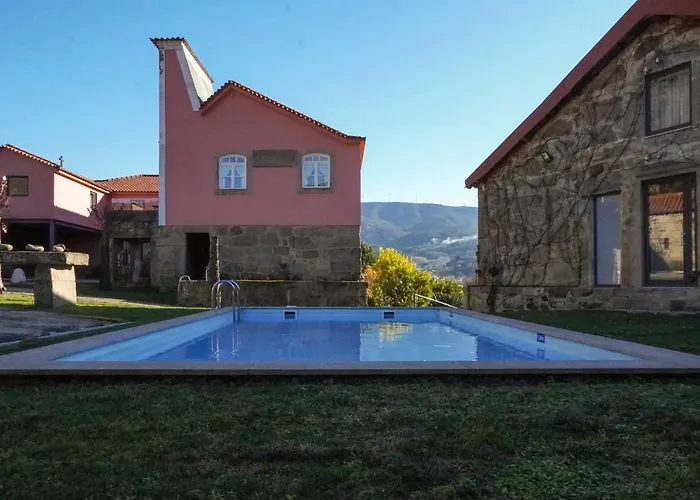 Vila da piscina: Quinta De Anterronde