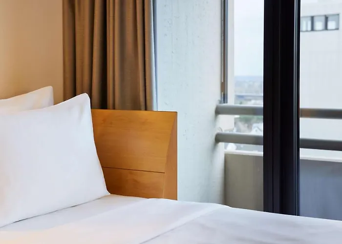 Hotel Am Lindner Dusseldorf Seestern, Part Of Jdv By Hyatt
