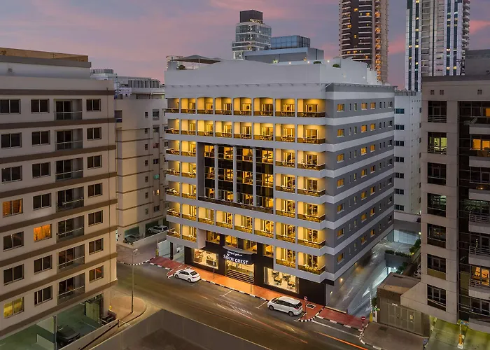 Hotels With Four Stars Savoy Crest Apartments
