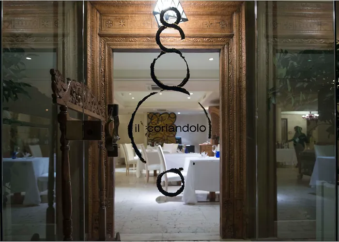 Pet Friendly hotel: Romano Palace Luxury Hotel