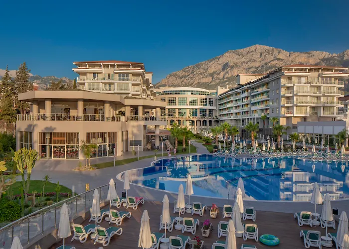 Akra Kemer