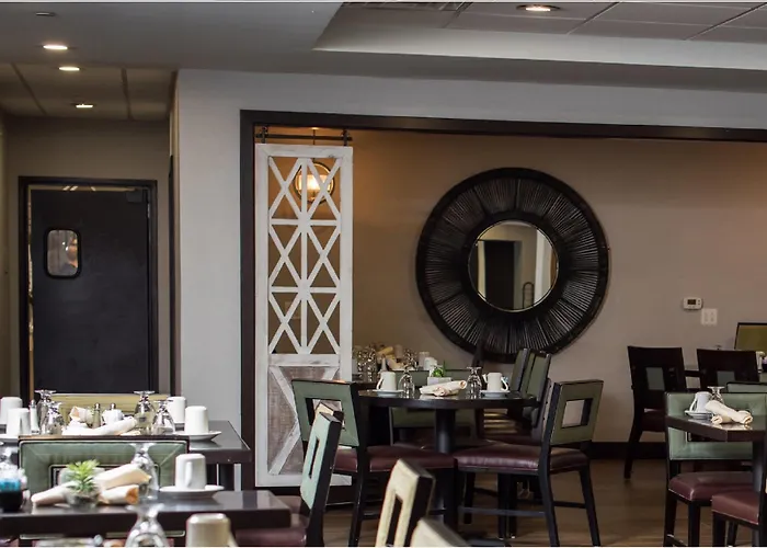 Luxury hotel only: Holiday Inn Harrisburg East By Ihg