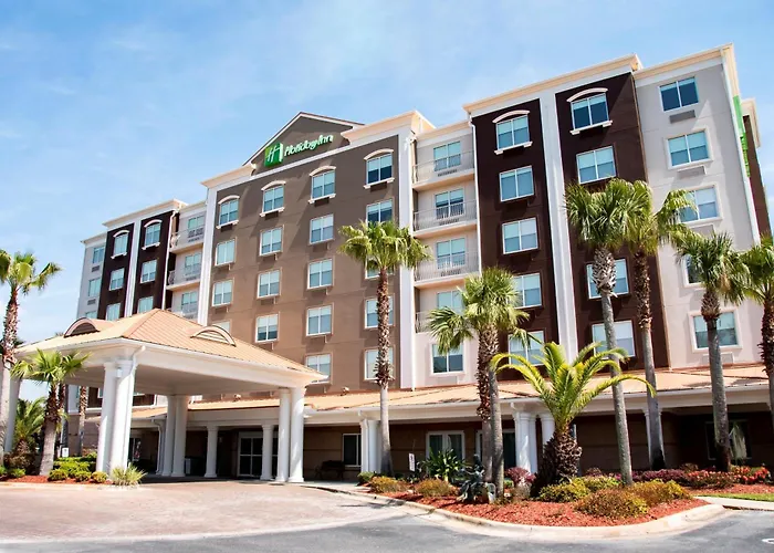 Luxury hotel only: Holiday Inn & Suites Lake City By Ihg