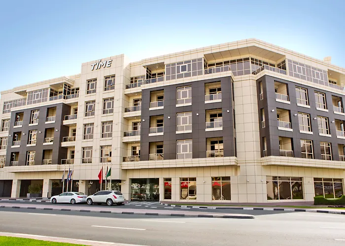 4 star hotel: Time Grand Plaza Hotel, Dubai Airport