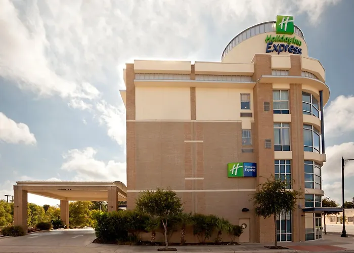 Holiday Inn Express Hotel & Suites San Antonio - Rivercenter Area By Ihg