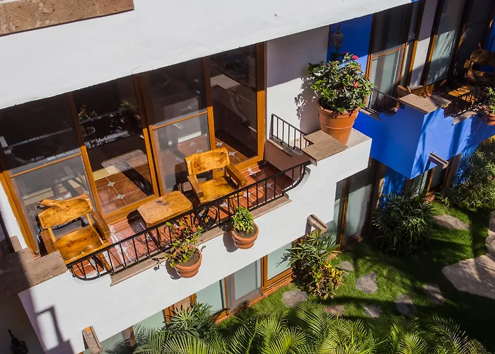 Casa Loteria -Pueblito Sayulita- Colorful, Family And Relax Experience With Private Parking And Pool