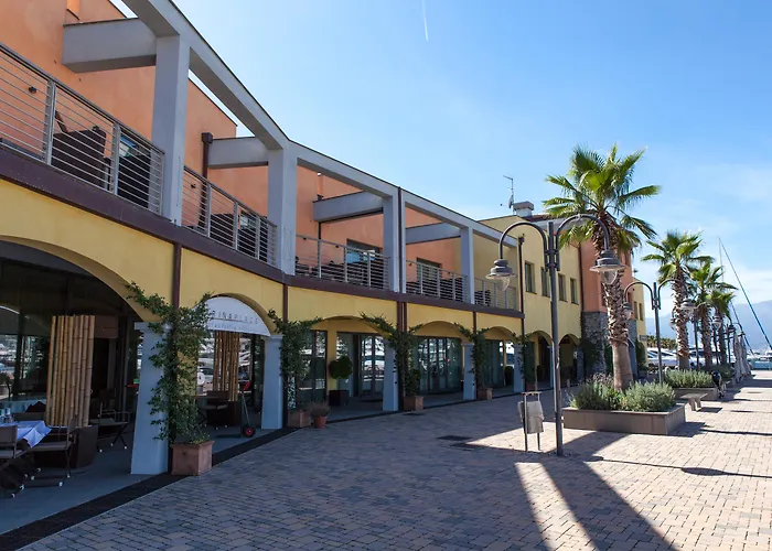 Marina Place Resort