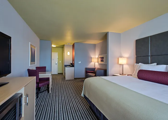 Holiday Inn Express & Suites Carlisle - Harrisburg Area By Ihg