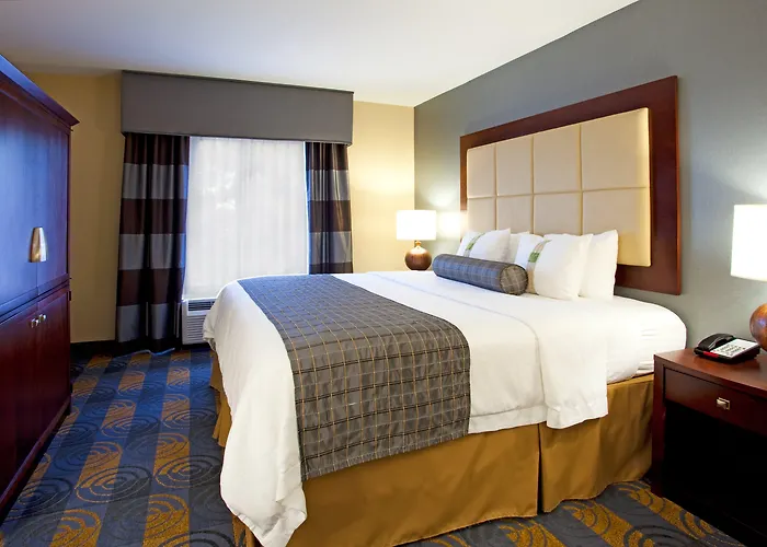 Holiday Inn & Suites Stockbridge-Atlanta I-75 By Ihg