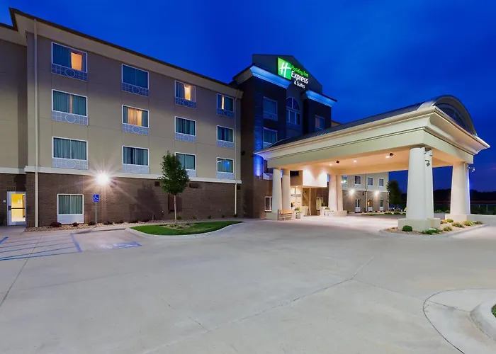 Holiday Inn Express & Suites Salina By Ihg