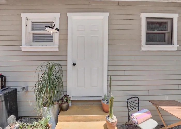 Guests house Cactus Room - Private Entrance