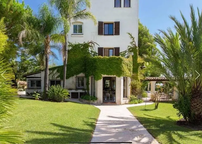 LE CASTEL ROSE Super Cannes