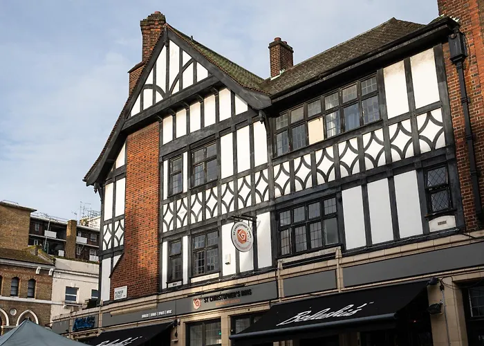 Urban Nomad - Camden Town