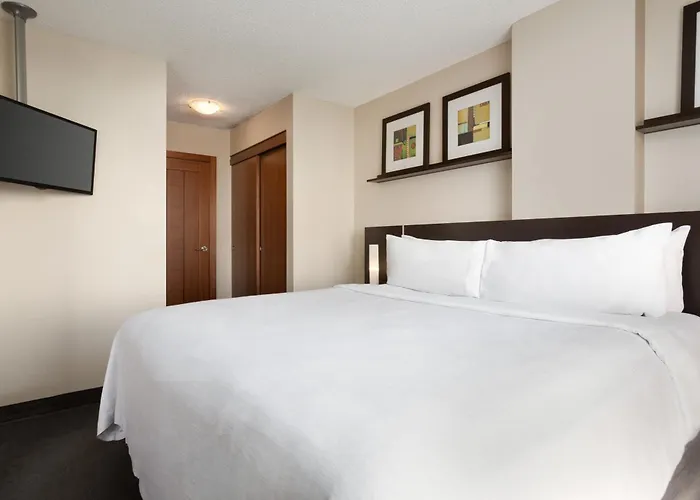 Embassy Suites By Hilton -