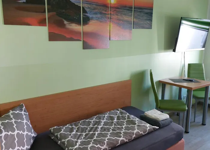 Ferienvermietung: Ferienwohnung Holzhausen