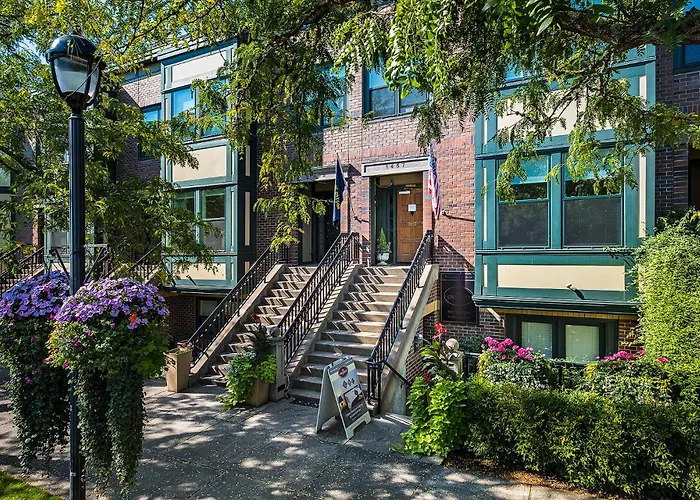 3 star hotels Orenco Station