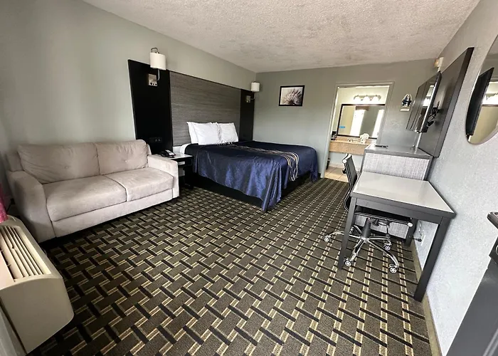 Resort: Red Carpet Inn - Natchez