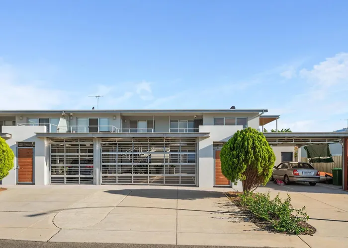 Applecross Riverside Apt