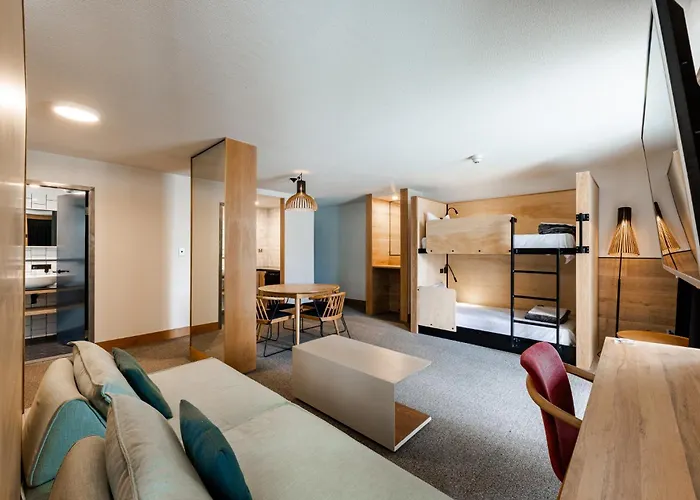 Bunk Surfers Paradise International Backpacker Hostel (Adults Only)