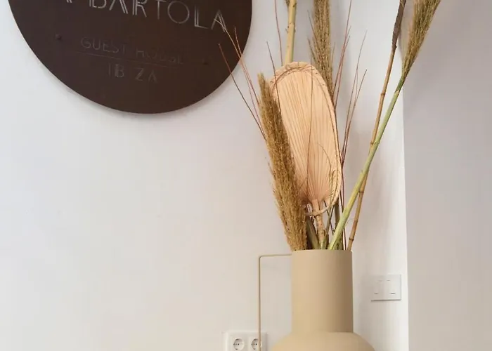  La Bartola Guesthouse