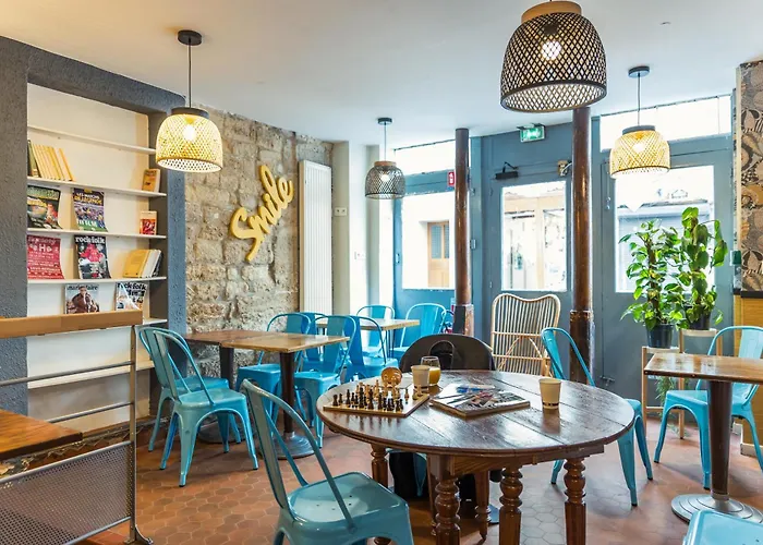 Young And Happy Latin Quarter By Hiphophostels