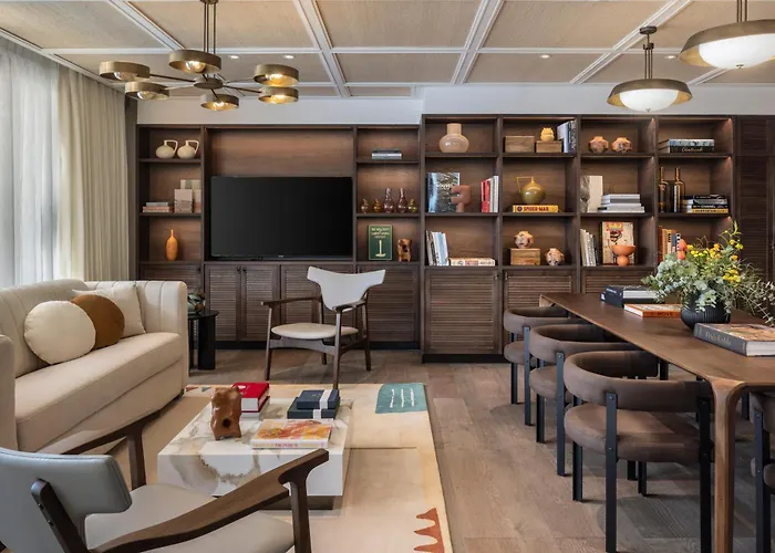 Resort: The George Tel Aviv