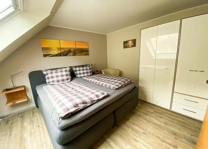 Ferienvermietung: Gästehaus am Museumshafen