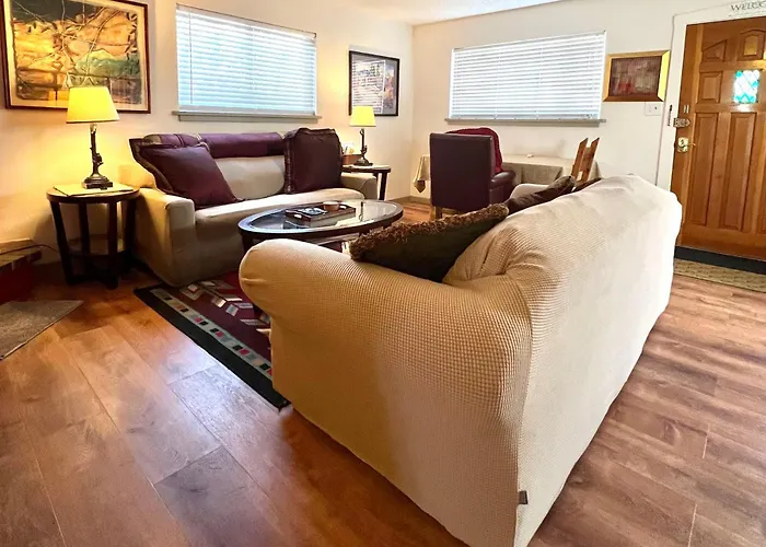 Downtown Historic East-Side Coyote House 2B 2Ba