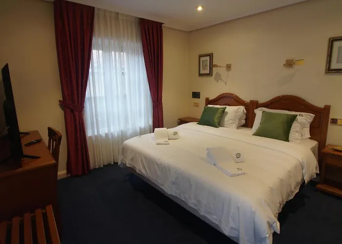Hotel con vistas: Hotel Riaza