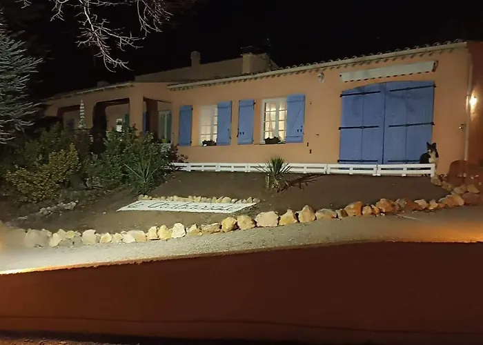 LE CHABASSOLE CHAMBRES D'HÔTES - Massages - Jacuzzi - Sauna - GORGES DU VERDON