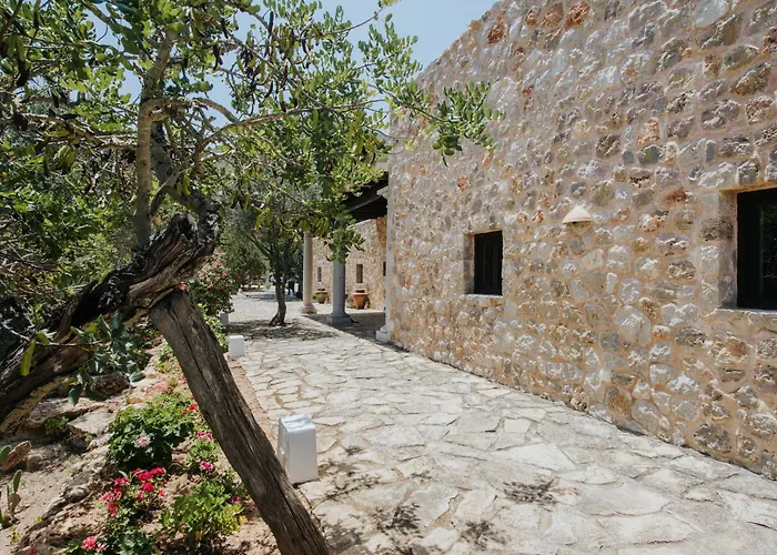 Villa & Guesthouse Paissa D'En Bernat