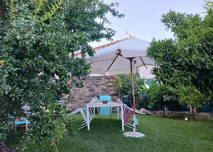 Villa con piscina: Casa Rural Leonor